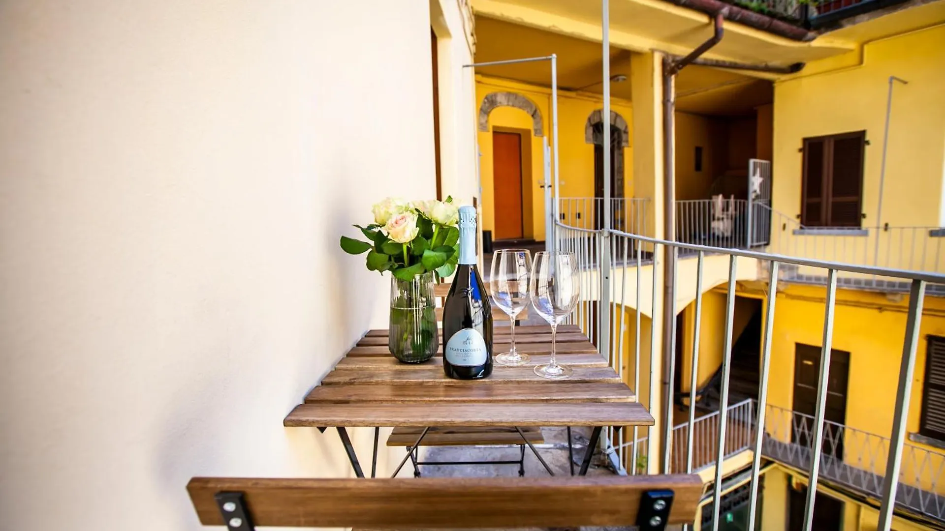 The Goose House Apartment Como Italy