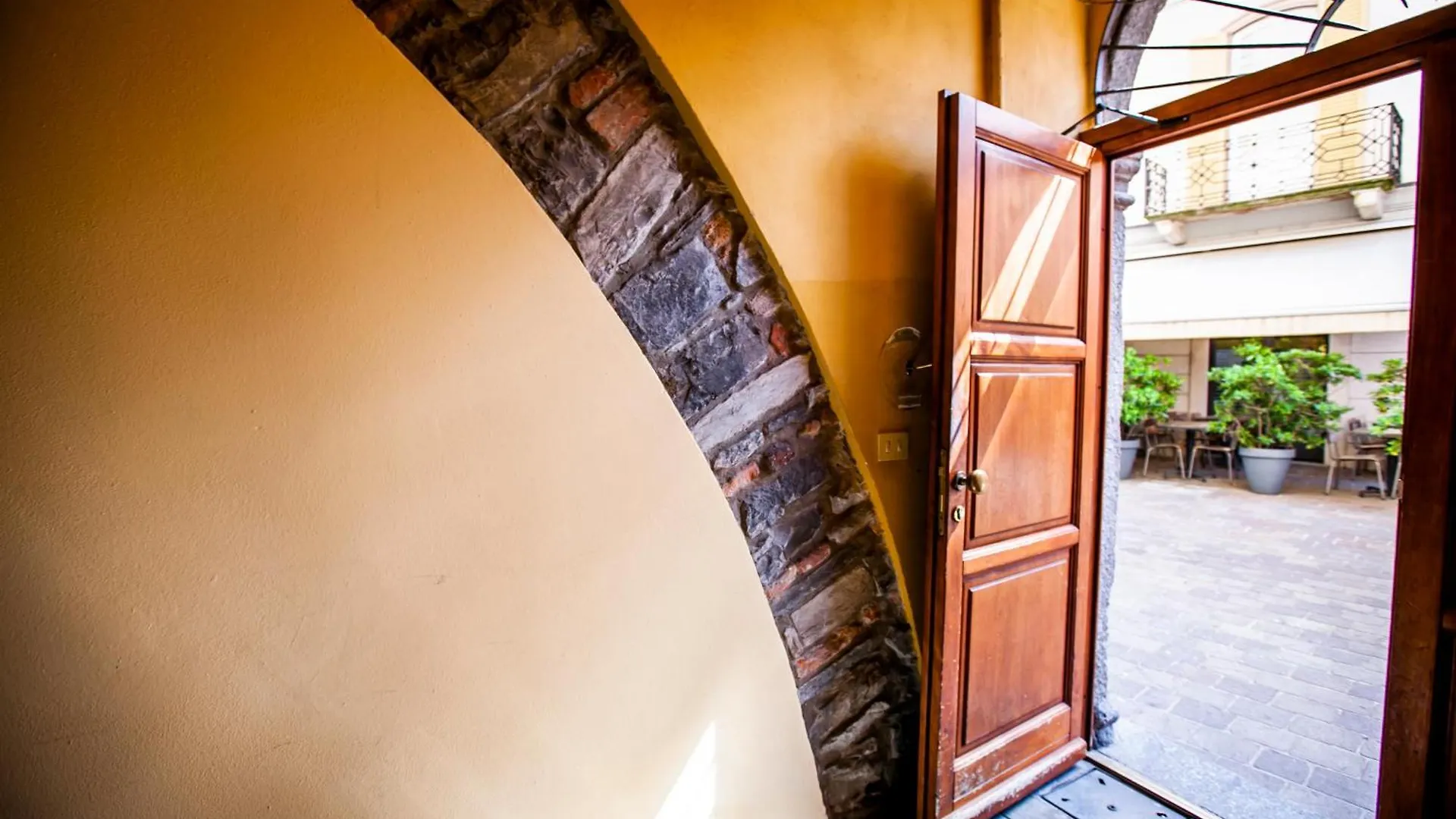 The Goose House Apartment Como