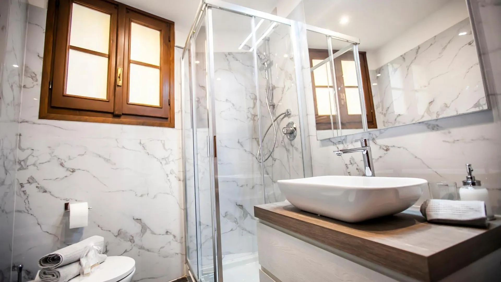 The Goose House Apartment Como Italy